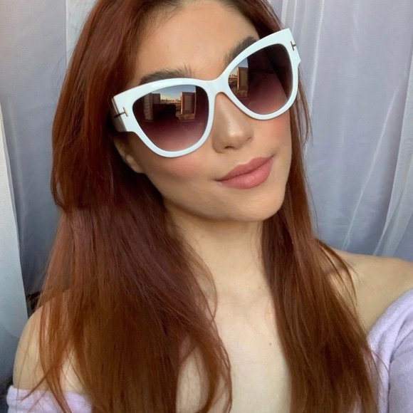 New Fashionista Oversized Elegant White Cats Eye Womens Sunglasses - Picture 1 of 12